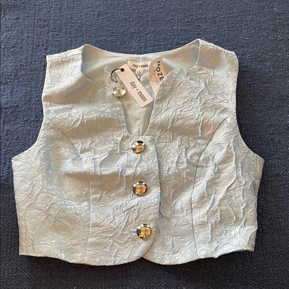 Day Noon Women's Silver Vest